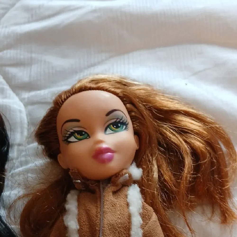 Vintage Bratz Dolls with Stylish Outfits